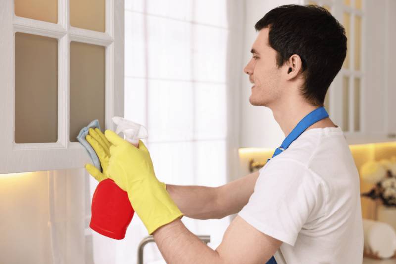 How to keep clean kitchen cabinets